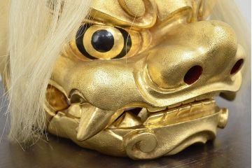 井波彫刻家　森田清一　木彫金獅子　共箱(彫刻、在銘、作家物)(R-047441)