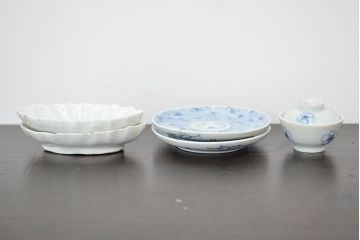 江戸期　古伊万里　豆皿など5点(染付微塵唐草、成化年製、雛道具)(R-047445)