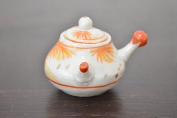 明治〜大正　古い雛道具　急須　湯呑　猪口8点(磁器、ミニチュア)(R-047446)