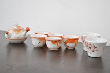 明治〜大正　古い雛道具　急須　湯呑　猪口8点(磁器、ミニチュア)(R-047446)