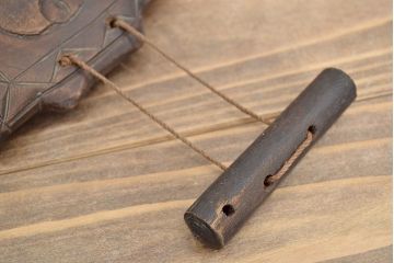 古い　アイヌ?　木刀　彫刻　お土産(郷土民芸品)(R-047460)