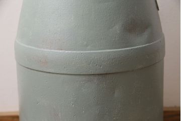 シャビーな雰囲気がお洒落なミルク缶(ペイント、牛乳缶、ディスプレイ、ガーデニング雑貨)(R-047473)