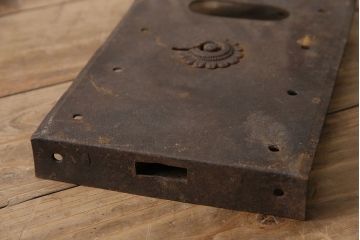 アンティーク雑貨　時代物ならではの味わいが魅力的な蔵戸の錠前金具3点セット(ディスプレイ雑貨、蔵戸パーツ)(R-047492)