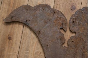 アンティーク雑貨　繊細な意匠が施された空間のアクセントになる特大の蔵戸錠前金具(ディスプレイ雑貨、蔵戸パーツ)(R-047496)