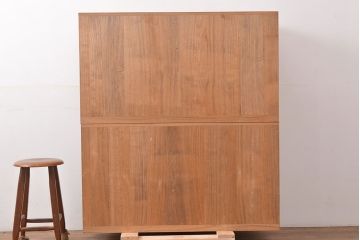 中古　民芸家具　厚手桐材をお品全てに用いられた国産手造りの衣装箪笥(整理箪笥、和タンス、引き出し、桐箪笥、桐たんす)(R-047506)