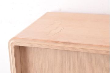 中古　菊の意匠金具が上質な和の空間を演出する加茂総桐箪笥(定価約100万円)(総桐たんす、和タンス、引き出し、衣装箪笥)(R-047507)