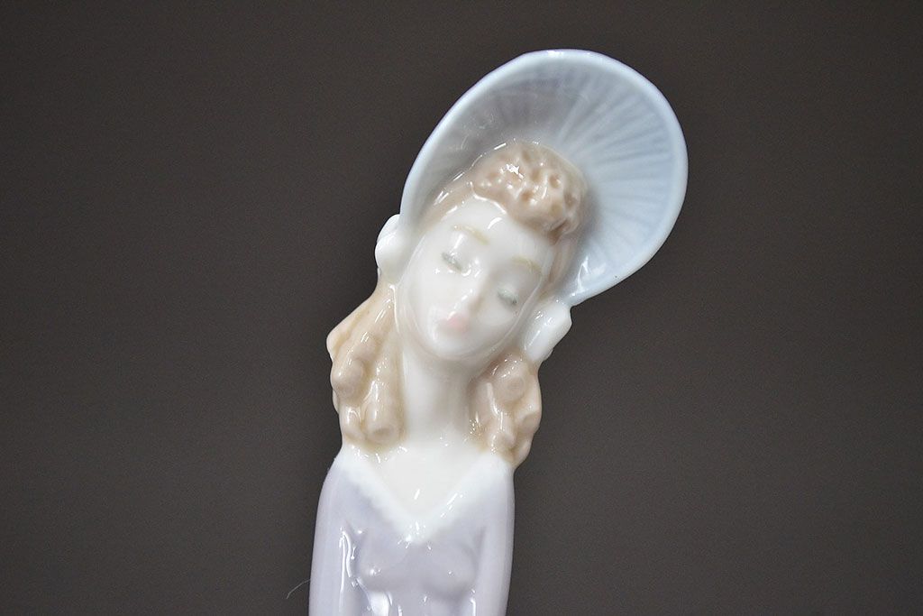 リヤドロ(LLADRO)　春の貴婦人　卓上ベル(廃盤品)(R-047508)