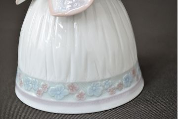 リヤドロ(LLADRO)　春の貴婦人　卓上ベル(廃盤品)(R-047508)