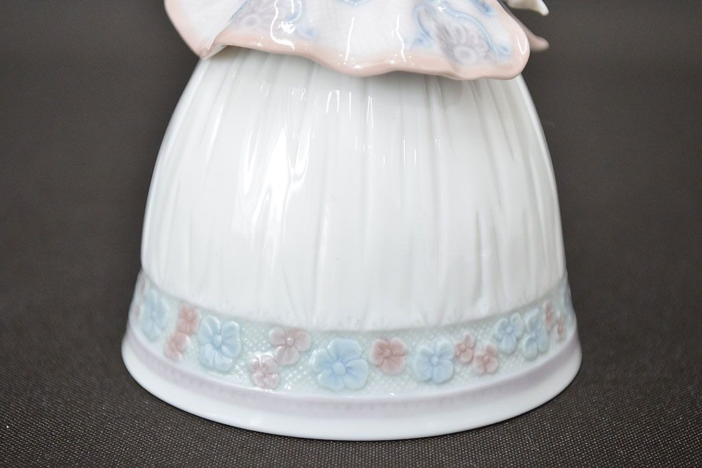 リヤドロ(LLADRO)　春の貴婦人　卓上ベル(廃盤品)(R-047508)