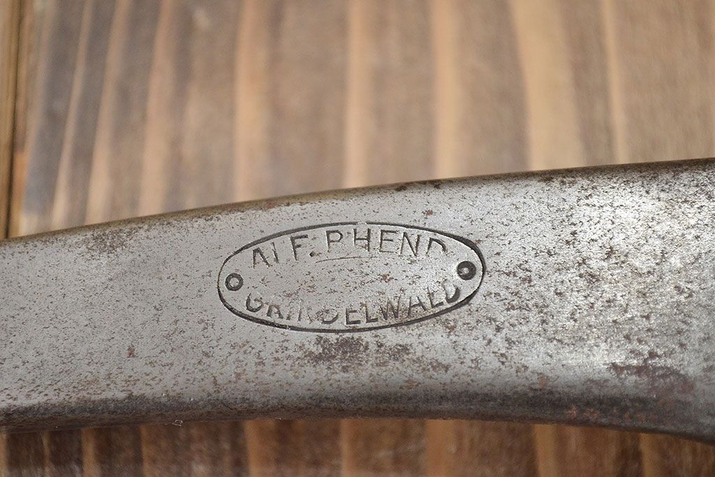 ALF　BHEND(ベント)　ピッケル(2代目?、グリンデルワルト、スイス)(R-047511)