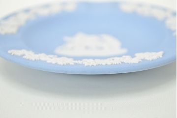 ウェッジウッド　WEDGWOOD　CAVENDISH　カップ&ソーサーなど4点(ジャスパー、ハートBOX、灰皿、アッシュトレイ)(R-047512)