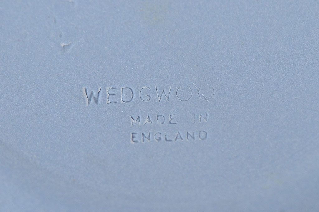 ウェッジウッド　WEDGWOOD　CAVENDISH　カップ&ソーサーなど4点(ジャスパー、ハートBOX、灰皿、アッシュトレイ)(R-047512)