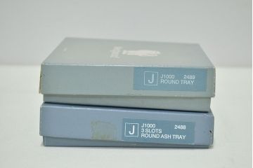 ウェッジウッド　WEDGWOOD　CAVENDISH　カップ&ソーサーなど4点(ジャスパー、ハートBOX、灰皿、アッシュトレイ)(R-047512)