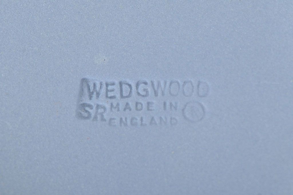 ウェッジウッド　WEDGWOOD　CAVENDISH　カップ&ソーサーなど4点(ジャスパー、ハートBOX、灰皿、アッシュトレイ)(R-047512)
