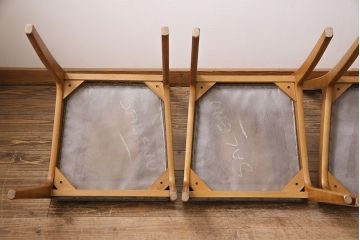 イギリスヴィンテージ　ビーチ材　温もり溢れる木肌が北欧スタイルやナチュラルスタイルにぴったりのチェア4脚セット(ダイニングチェア、椅子、ビンテージ)(R-047517)