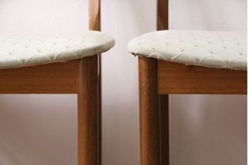 北欧ヴィンテージ　温かみのある雰囲気が魅力的なチーク材製のチェア4脚セット(ダイニングチェア、椅子、ビンテージ)(R-047519)