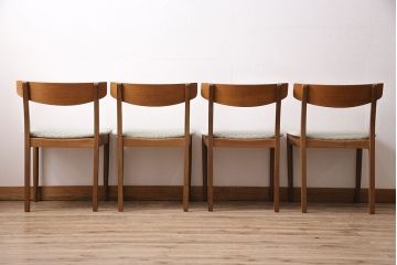 北欧ヴィンテージ　温かみのある雰囲気が魅力的なチーク材製のチェア4脚セット(ダイニングチェア、椅子、ビンテージ)(R-047519)