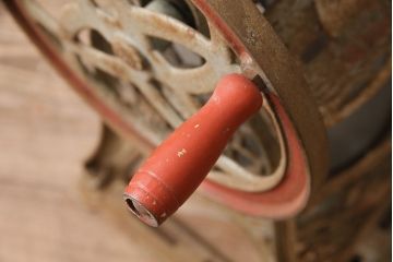 アンティーク雑貨　昭和レトロ　初雪(Hatsuyuki)　手動式かき氷機(手回し、ディスプレイ)(R-047522)