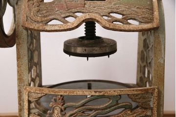 アンティーク雑貨　昭和レトロ　初雪(Hatsuyuki)　手動式かき氷機(手回し、ディスプレイ)(R-047522)