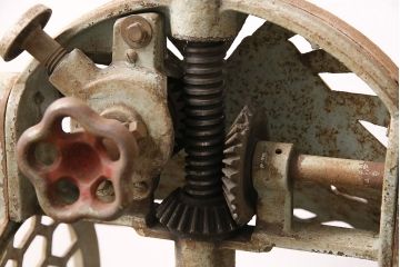 アンティーク雑貨　昭和レトロ　初雪(Hatsuyuki)　手動式かき氷機(手回し、ディスプレイ)(R-047522)