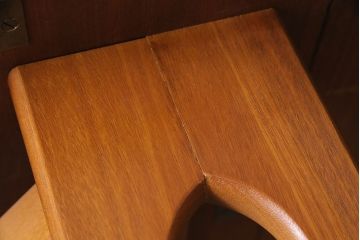 北欧ビンテージ　スタイリッシュなデザインが目を引くチーク材のバタフライテーブル(エクステンションテーブル、ラウンドテーブル)(R-047526)