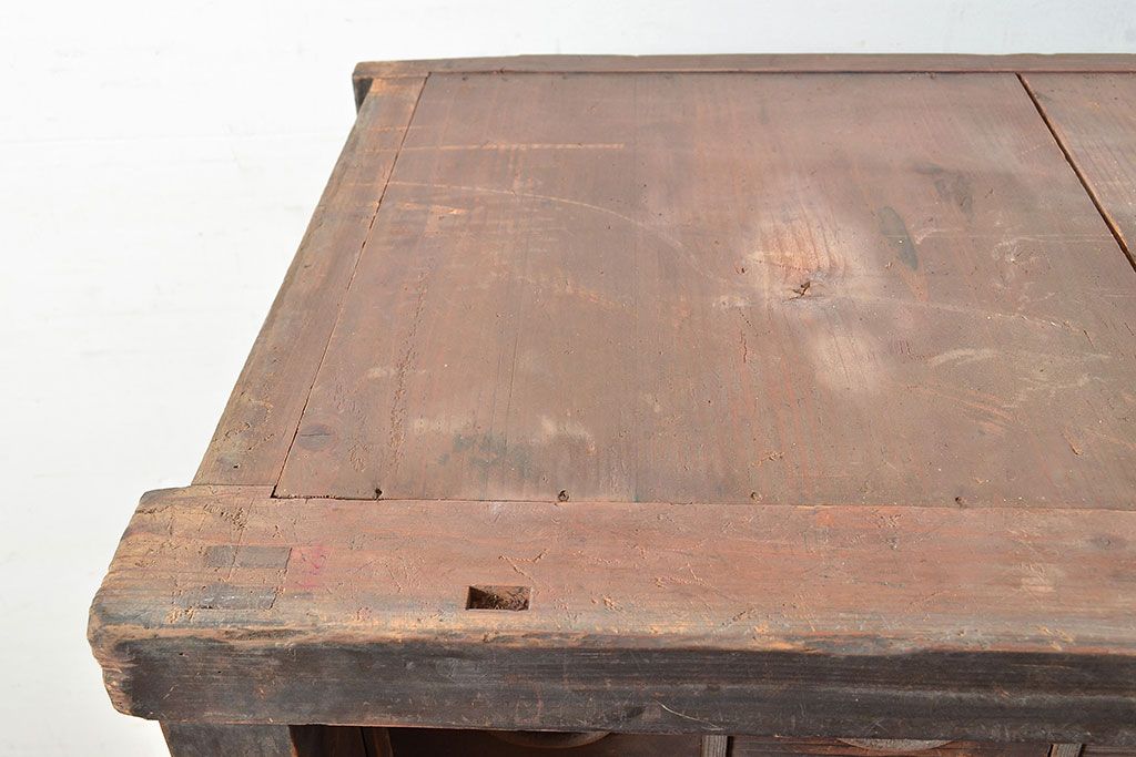 和製アンティーク　使い込まれた木味が魅力的!細かいものの収納にぴったりな薬箪笥(引き出し)(R-047529)