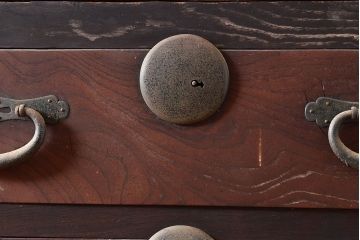 和製アンティーク　堂々とした存在感を放つ明治期の収納箪笥(夜具箪笥、布団箪笥、水屋箪笥)(R-047532)