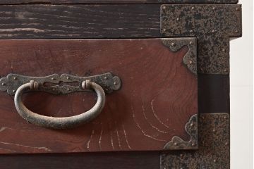 和製アンティーク　堂々とした存在感を放つ明治期の収納箪笥・下段(夜具箪笥、水屋箪笥、サイドボード)(R-047534)