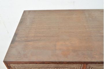 和製アンティーク　桐材と黒柿材が使われた、味わい深い趣の戸棚(収納棚、キャビネット)(R-047540)