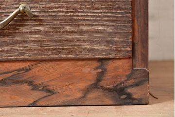 和製アンティーク　桐材と黒柿材が使われた、味わい深い趣の戸棚(収納棚、キャビネット)(R-047540)