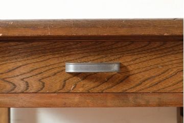 和製アンティーク　木の温もり溢れる、レトロな佇まいのデスク(片袖机、在宅ワーク、在宅用平机、在宅ワーク、在宅用学習机、在宅ワーク、在宅用ワークデスク)(R-047541)