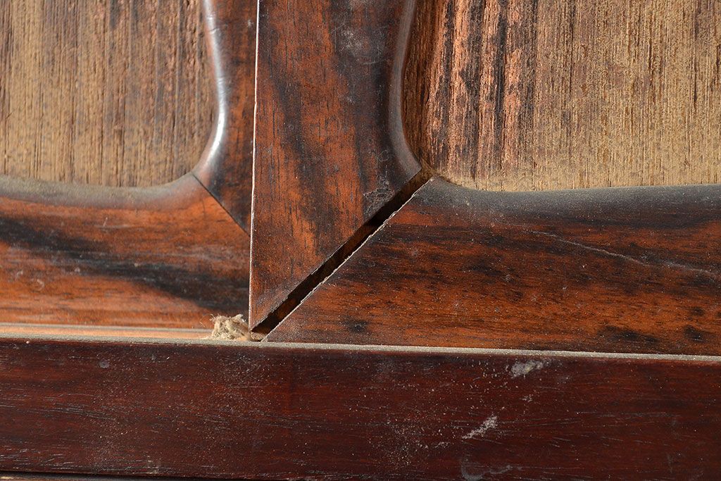 和製アンティーク　上手物!!　総桐材　黒柿材・桑材　3種の木の味わいを存分にお楽しみいただける造りの良いローボード(戸棚、収納棚)(R-047543)