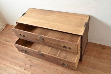 和製アンティーク　上手物!!　総桐材・桑材　木の味わいを存分にお楽しみいただける造りの良いローチェスト(ローボード)(R-047545)
