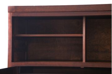 中古美品　松本民芸家具　直線的なデザインがシックな印象を醸し出すD型和タンス(箪笥、チェスト)(定価約58万円)(R-047549)