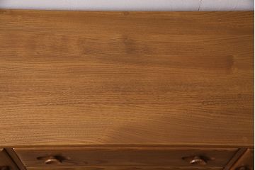イギリスビンテージ　ERCOL(アーコール)社製の温もり溢れるウィンザーサイドボード(キャビネット、収納棚、リビングボード)(R-047550)