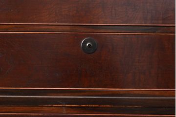 【簡易リペア限定品】和製アンティーク　前面漆塗り(ケヤキ玉杢・黒柿)　中(楠木)　側面(ケヤキ)　高級品!品のある佇まいが魅力的な指物家具の箪笥ローボード(収納箪笥、時代箪笥、引き出し、チェスト)(R-047560)