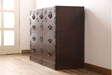 中古　伝統民芸家具　岩谷堂箪笥　No.999　くっきりとした杢目と牡丹紋様の金具が力強い存在感を放つ四尺整理タンス(衣装箪笥、引き出し、チェスト)(R-047568)