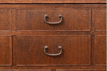 和製アンティーク　三越　三方槐(エンジュ)材製　高級品!!　漆塗り　上質な和の暮らしを味わえる指物家具の食器棚(収納棚、戸棚、キャビネット)(R-047572)