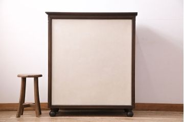 和製ヴィンテージ　神戸の洋家具、永田良介商店の上品な佇まいの戸棚(収納棚、キャビネット、カウンター収納棚、ビンテージ)(R-047573)