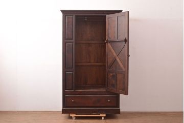 中古　松本民芸家具　A型洋服タンス　洗練された雰囲気の上質なワードローブ(洋服タンス、衣装箪笥、引き出し)(定価約74万円)(R-047577)