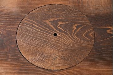 中古　特注品　桐里工房製!木の温もり溢れる総桐材製のダイニングセット(ダイニングテーブル、アームチェア、ベンチ)(定価約140万円)(R-047579)