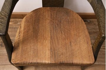 中古　特注品　桐里工房製!木の温もり溢れる総桐材製のダイニングセット(ダイニングテーブル、アームチェア、ベンチ)(定価約140万円)(R-047579)