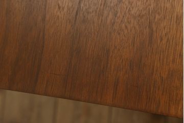 北欧ヴィンテージ　天板のデザインが珍しいチーク材製のセンターテーブル(コーヒーテーブル、ローテーブル、ビンテージ)(R-047580)