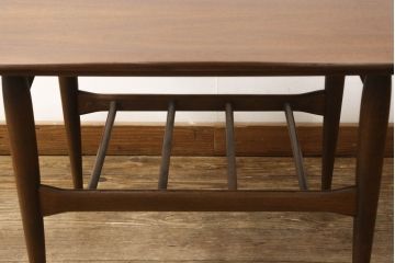 北欧ヴィンテージ　天板のデザインが珍しいチーク材製のセンターテーブル(コーヒーテーブル、ローテーブル、ビンテージ)(R-047580)