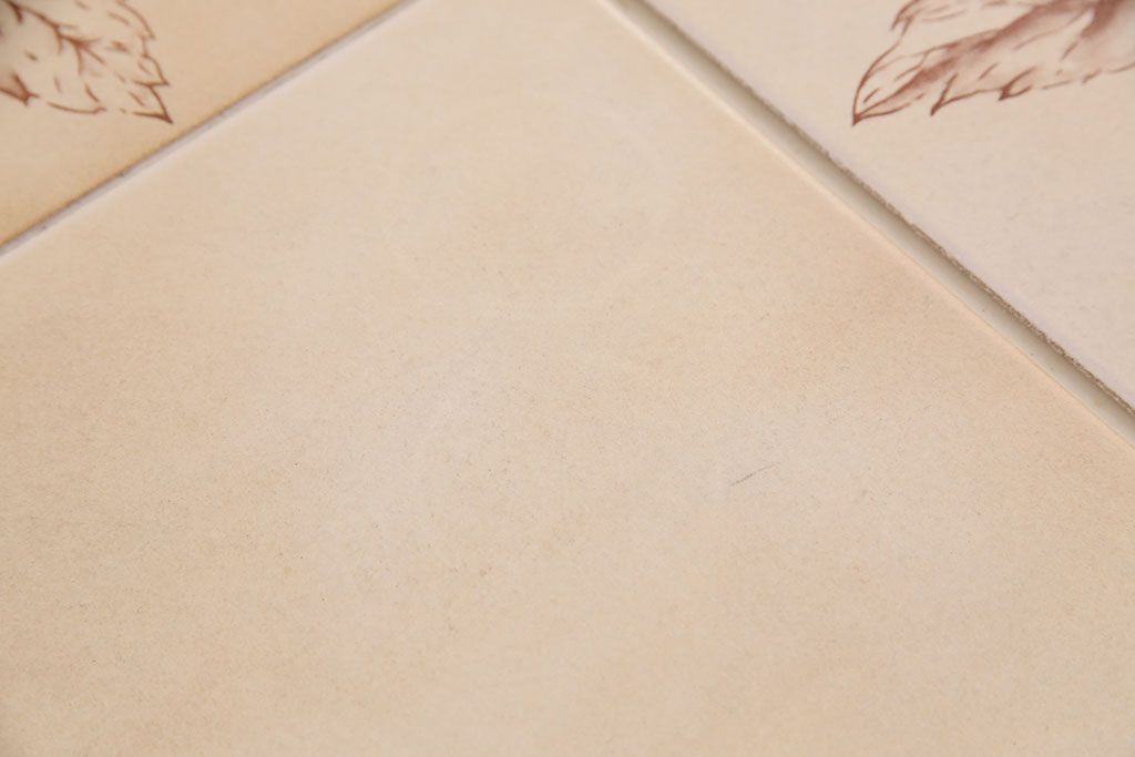 北欧ビンテージ　レトロなタイルトップが目を引くセンターテーブル(コーヒーテーブル、ローテーブル)(R-047582)