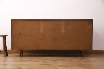 アメリカヴィンテージ　BASSETT FURNITURE(バセットファニチャー)　優美な雰囲気漂うマホガニー材製のサイドボード(引き出し、チェスト、ビンテージ)(R-047588)