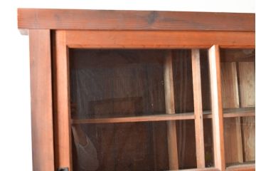 和製アンティーク　前面松材　収納がたっぷりできる、堂々とした佇まいの収納棚(食器棚、戸棚、キャビネット)(R-047589)