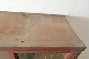 和製アンティーク　前面ヒノキ材　ノスタルジックな空間を高める戸棚(収納棚、キャビネット、食器棚、サイドボード)(R-047593)