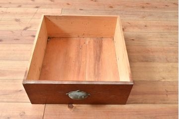 和製アンティーク　前面ヒノキ材　ノスタルジックな空間を高める戸棚(収納棚、キャビネット、食器棚、サイドボード)(R-047594)