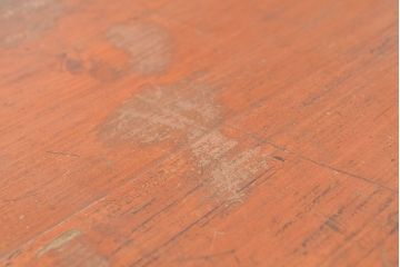 和製アンティーク　大きめの金具がアクセントになるヒノキ材製の重ね箪笥(収納箪笥、衣装箪笥、整理箪笥、引き出し)(R-047595)